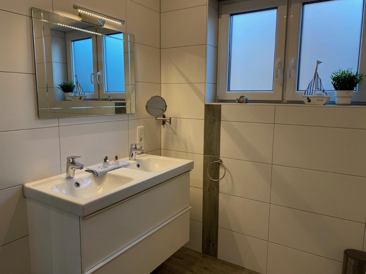 Haus Pirola Esens Apartment Luaran gambar